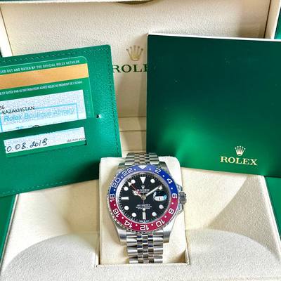 Rolex GMT-Master II 126710BLRO (Pepsi)