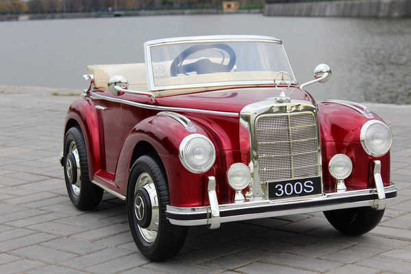 Детский электромобиль Mercedes-Benz 300S