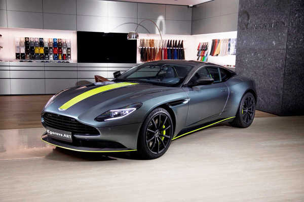 Aston Martin DB11 AMR Signature Edition. 2018