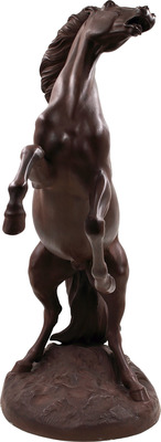 Скульптура ”Гарцующий конь”
