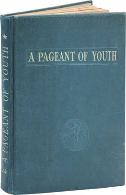 [Парад молодежи. Фотоальбом]. A pageant of youth / [Худож. оформ. А. Родченко, В. Степановой]. M.; L., 1939.