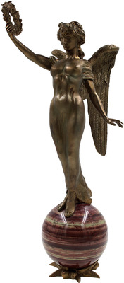 Скульптура «Ника – богиня Победы»