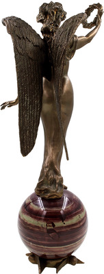 Скульптура «Ника – богиня Победы»