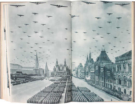 [Советская авиация / Оформ. А.М. Родченко, В.Ф. Степанова]. Soviet aviation. Moscow; Leningrad: State Art Publishers, 1939.