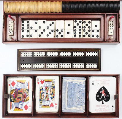 Антикварный набор настольных игр (шахматы, домино, нарды, шашки, карты, кости, скачки)