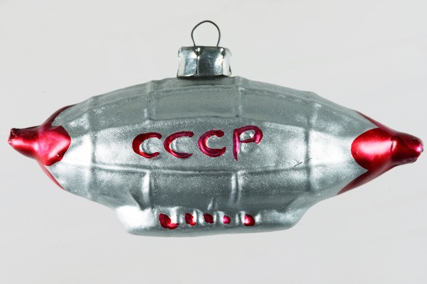 Ёлочная игрушка «Дирижабль СССР». 1940-1950-е. 