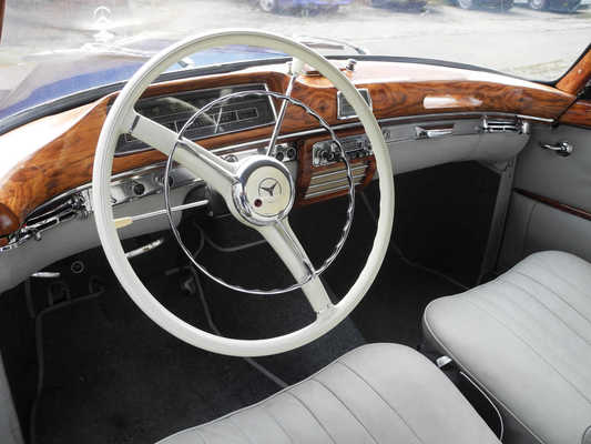 Mercedes-Benz 220 S Coupé (W 180 II). 1958