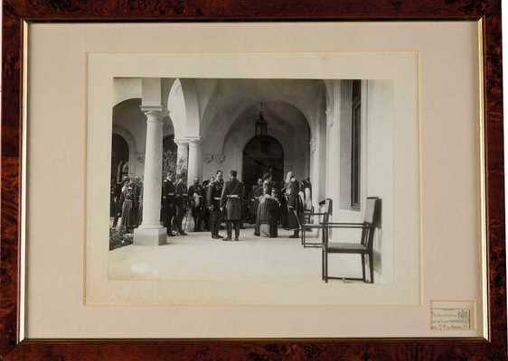 Фотография Царской семьи в Ливадии. Фотограф двора Его Величества К.Е. фон Ган. Нач. 1910-х гг.