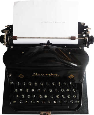 [Коллекция В.Г. Лидина]. Печатная машинка «Mercedes. Superba». 1936.