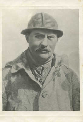 Л.М. Каганович в каске. 1934.